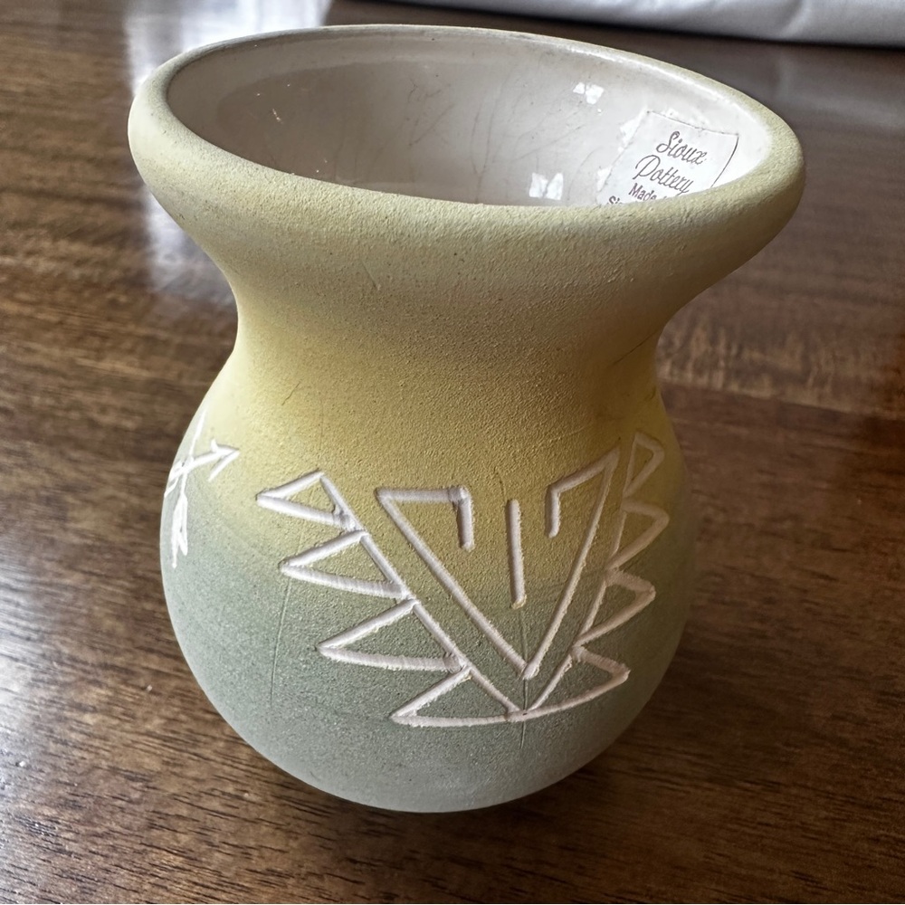 Sioux Native American Pottery Vase - Handmade